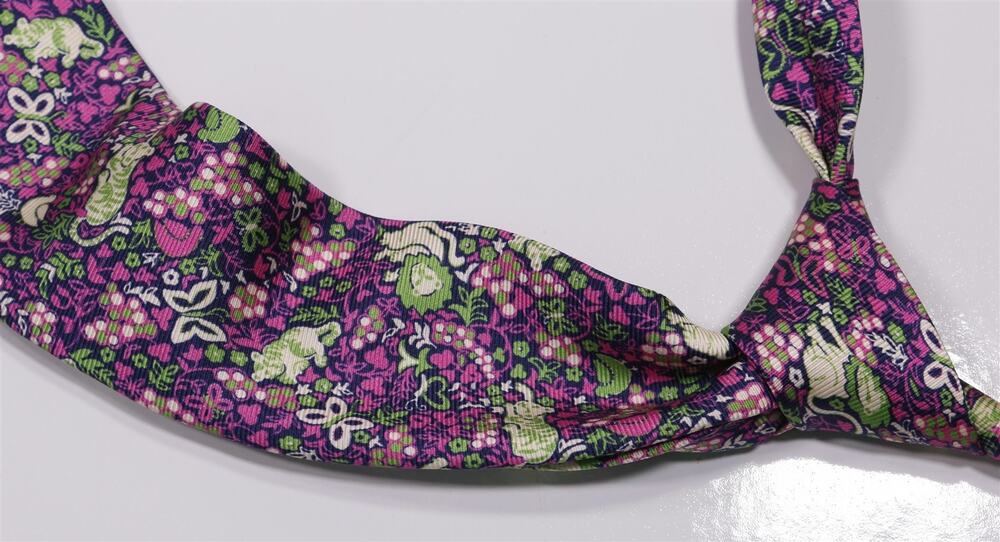 Lilly Pulitzer Via Palm Beach Pink Green Lion Paisley Silk Necktie Tie